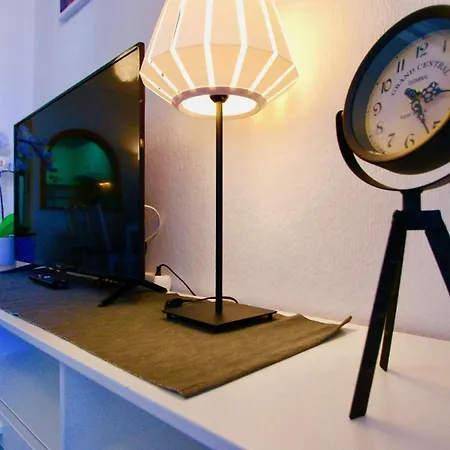 08 Absolute Beach - New - Ac/wifi Apartment *
